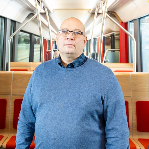 Tampereen Raitiotie Oy:n kiinteistöpäällikkö Sakari Meriläinen