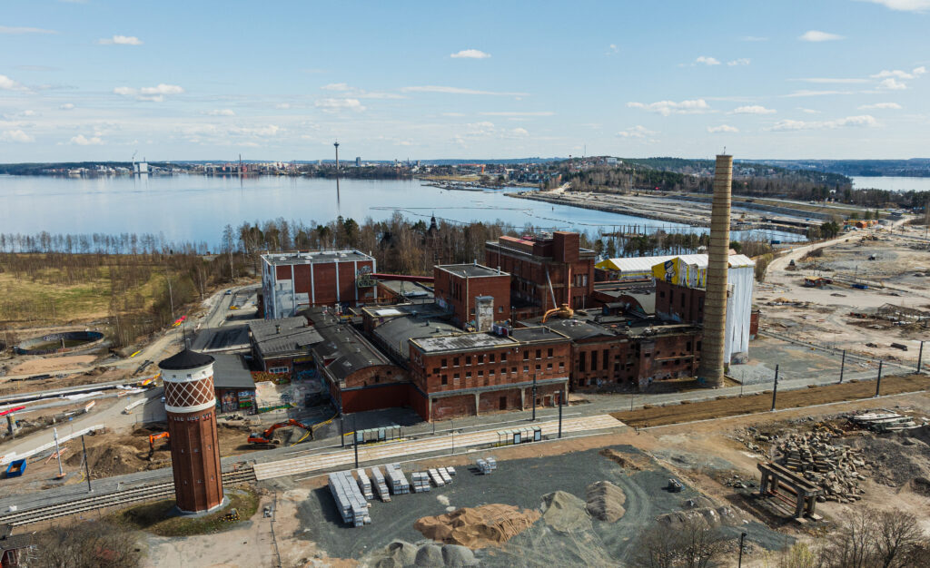 Ilmakuva Hiedanrannan tehtaan alueesta