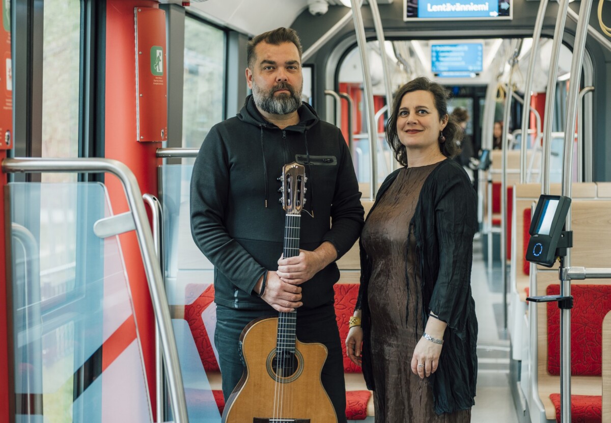 Hiedanrannan kesän pop-up-esitys taideratikassa 21.5.2025