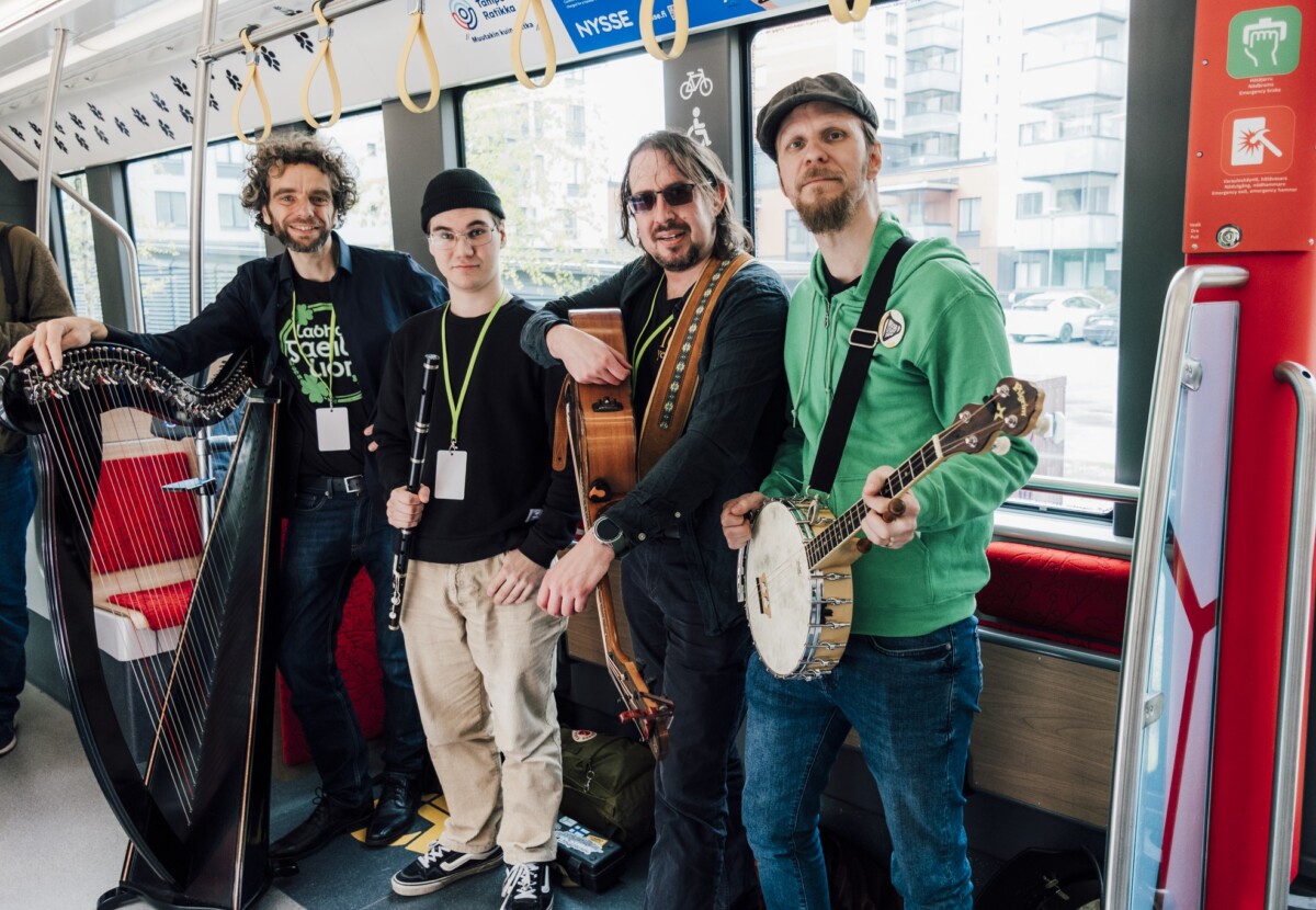 Irish Festivalin pop-up-esitys taideratikassa 15.5.2025