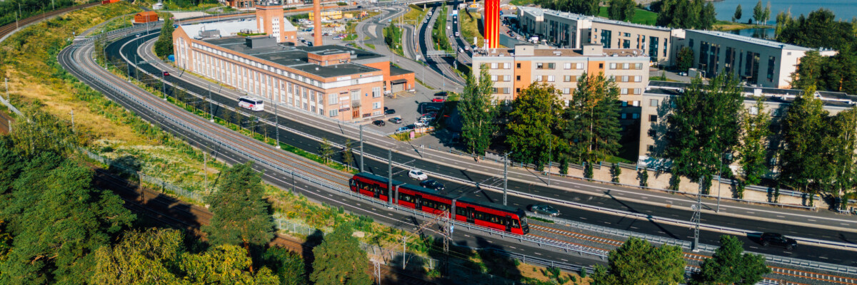 Tampereen Ratikka Onkiniemen kohdalla