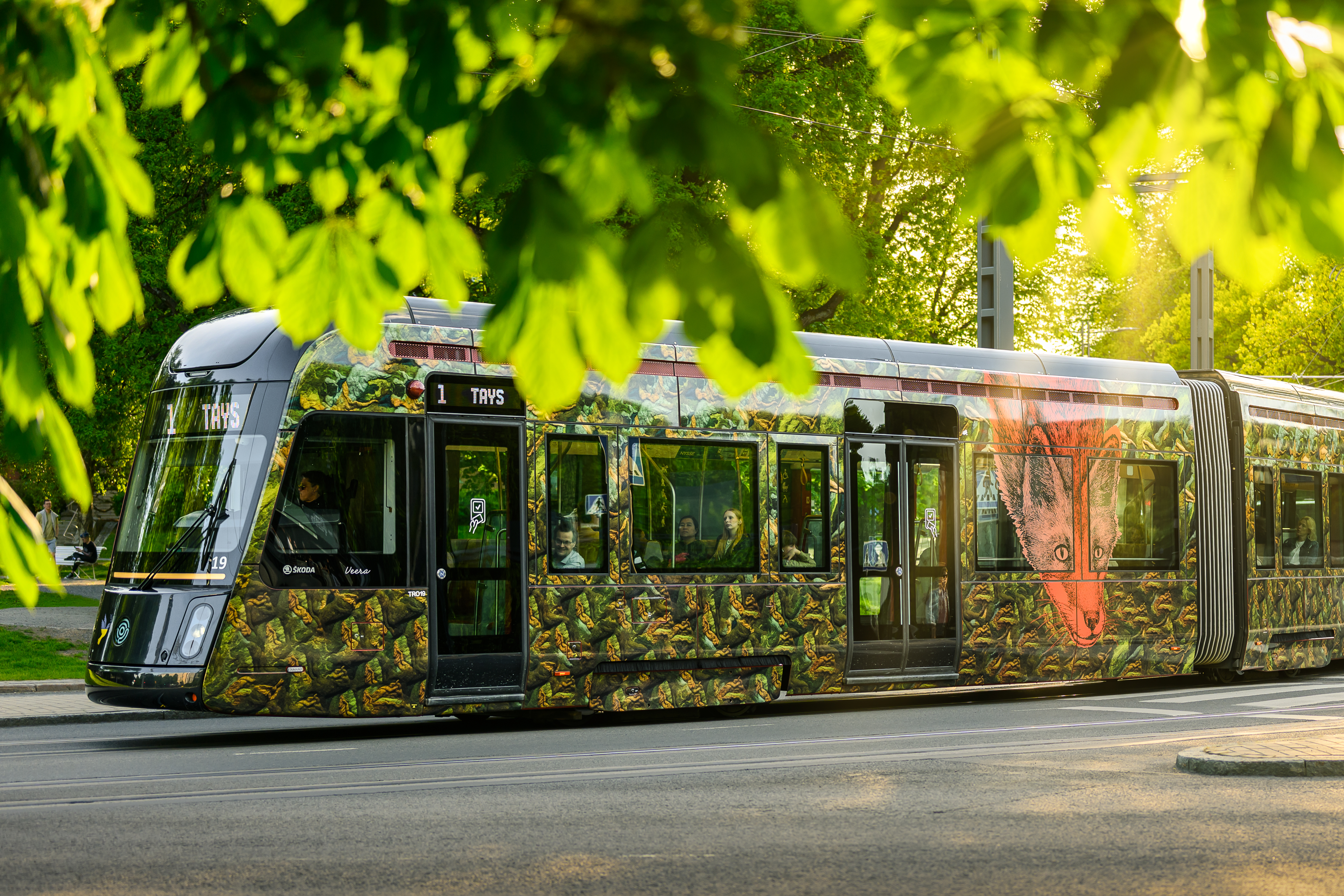 Taideratikka Morottavat metsäneläimet